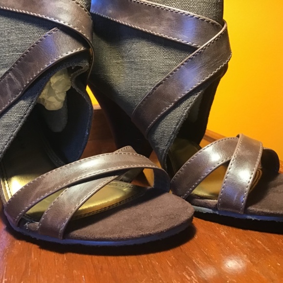 Chinese Laundry 7.5M heels (NIB) Shooters Peep - Picture 6 of 9